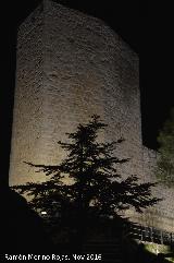 Castillo Nuevo de Santa Catalina. Torre de la Vela. De noche