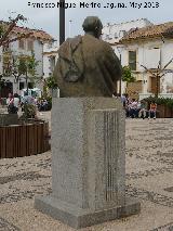 Monumento a Ramón Medina. 