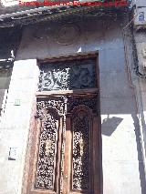 Casa de las Caritides. Puerta a la Calle Bernab Soriano