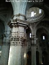 Catedral de Jaén. Columnas. 