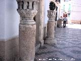 Historia de La Guardia. Columnas romanas en la puerta del Ayuntamiento