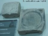 Cstulo. Pequeas aras, quemadores. Piedra. Siglos I-II d.C. - Museo Arqueolgico de Linares