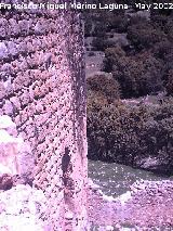 Castillo de Mata Bejid. Torre del Homenaje. Puerta de acceso