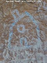 Pinturas rupestres de la Fuente de la Pea III. Graffiti actual de una casita infantil