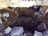 Cuevas Piquita. Cueva X. Hornacinas de la habitacin derrumbada