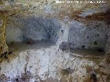 Cuevas Piquita. Cueva XIII. Hornacinas