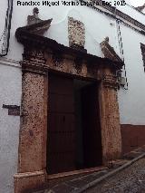 Casa de la Plaza de Espaa n 10. Portada de la Calle Salazar