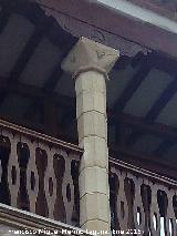 Casa de la Calle San Nicols n 23. Columna