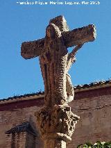 Cruz del Altozano del Convento. Virgen