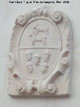 Fuente de los Leones de la Obra Pa. Escudo de Cabra del siglo XVIII