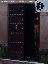Casa de la Calle Fugitivos n 2. Puerta de clavazn