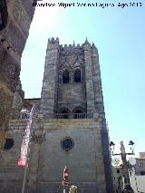 Catedral de vila. Torre