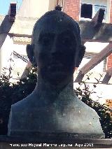 Monumento a Juan Martn. Busto
