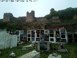 Castillo de Ripar. Con el cementerio en primer plano