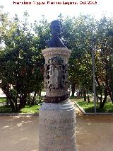 Monumento a Adolfo Suárez. 