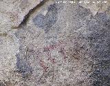 Pinturas rupestres de la Cueva de la Graja-Grupo VII. Zooformo representada por una barra horizontal y sus cuatro extremidades