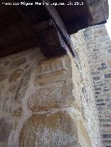 Castillo de Lopera. Torre de Santa Mara. Zapata y mnsula del porche