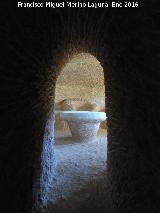 Casa Cueva de la Roca. Acceso al interior del comedor