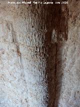 Casa Cueva Tallada del Tajo del Hacha. Columna tallada