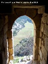 Castillo de Otiar. Torre del Homenaje. Puerta de acceso desde el interior