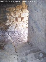 Castillo de Otiar. Torre del Homenaje. Escalera de acceso a la segunda planta
