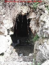 Fuente de la Cueva. Cueva