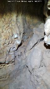 Cueva de la Virgen. Espeleotemas