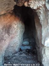 Cerro Salido. Cueva