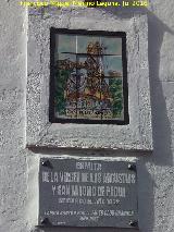 Ermita de las Angustias. Virgen de las Angustias y placa con ao de construccin