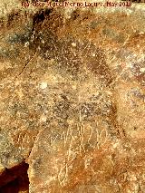 Eremitorio de la Cueva de las Cruces. Cruciforme y antiguas grafas