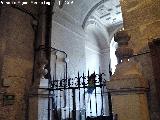 Catedral de Jaén. Habitáculo de la Fuente. Pináculos de llamas
