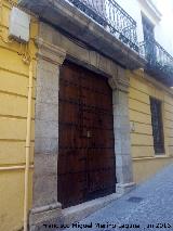 Casa de la Calle Julio ngel n 2. Puerta de clavazn