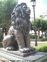 Monumento a los Marqueses de Linares. Len