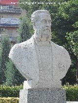 Monumento a los Marqueses de Linares. Marqus