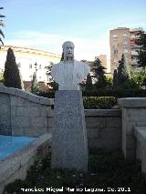 Monumento a los Marqueses de Linares. Marqus