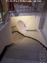 Cripta de los Marqueses de Linares. Escaleras de bajada a la cripta