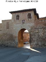 Puerta Alta. 