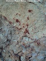 Pinturas rupestres del Abrigo de Peas Rubias III. Posible antropomorfo