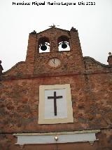 Iglesia de Garcez. Espadaa, reloj pintado y cruz