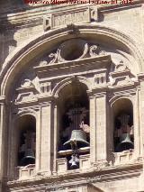 Catedral de Granada. Torre Campanario. Cartela y campanas