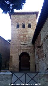 Alhambra. Puerta de la Rauda. 