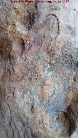 Pinturas rupestres del Abrigo de la Piedra del Agujero II. Cazoletas y pinturas