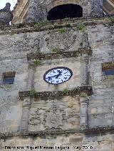 Torren del Reloj. Escudos y reloj