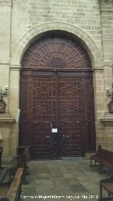 Iglesia de San Isidoro. Puerta
