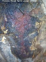 Pinturas rupestres de la Fuente de la Pea IV. Mancha de color rojo