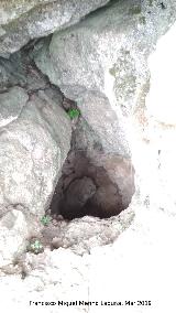 Oppidum de Giribaile. Cueva