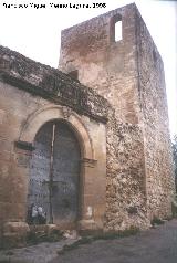 Castillo de Villardompardo. Portada con escudo