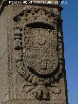 Felipe IV. Escudo. Puente Romando de Salamanca