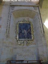 Catedral Vieja. Nave del Evangelio. Sepulcro y cuadro en el crucero