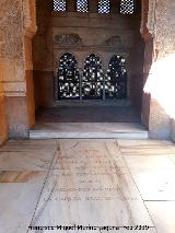 Isabel la Católica. Tumba provisional. Alhambra - Granada